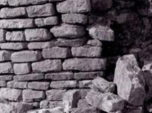 Read more about the article Tembok Pemisah